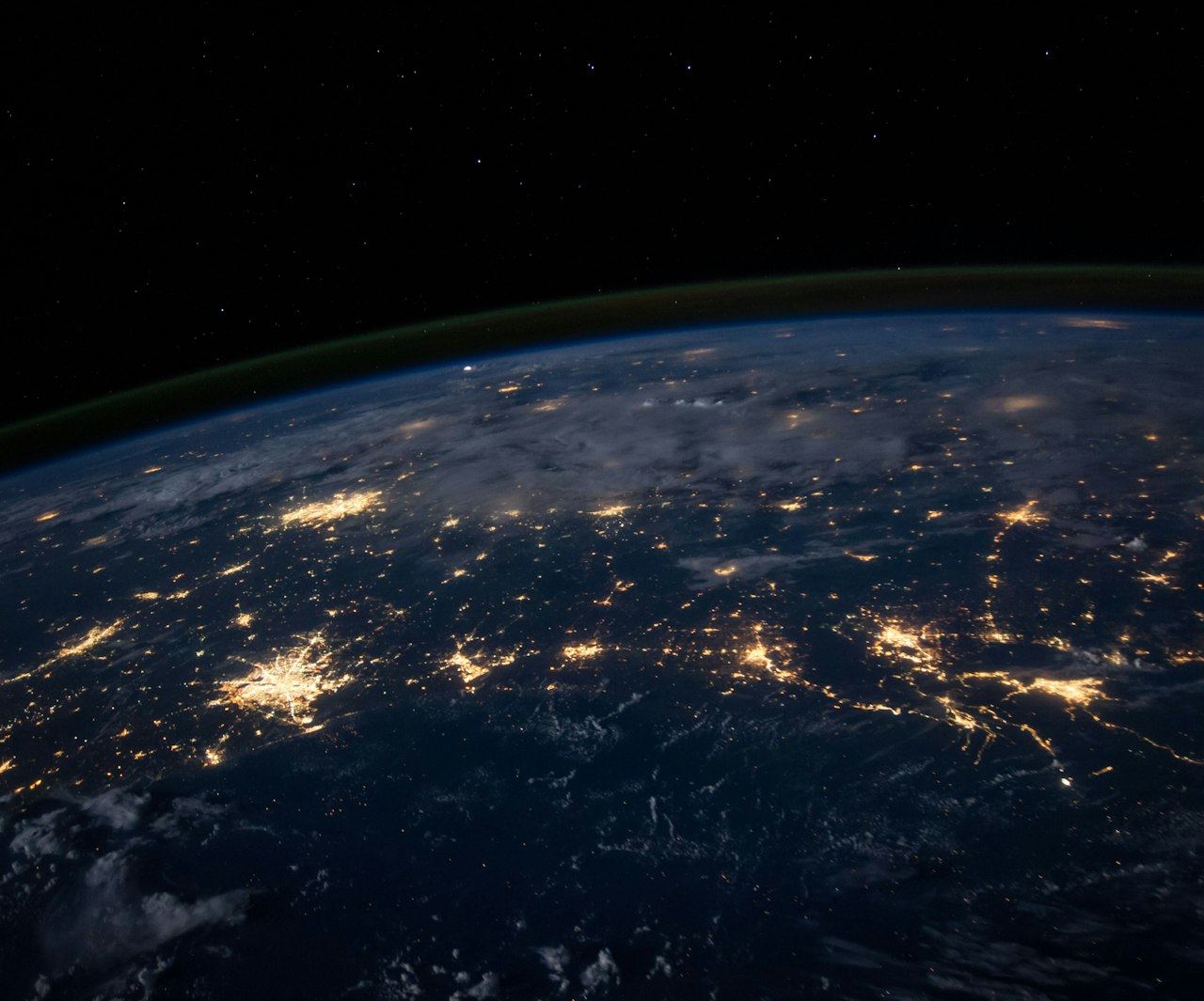 Architecture — Composable Commerce: Buzzword or Real Architecture? — illustration